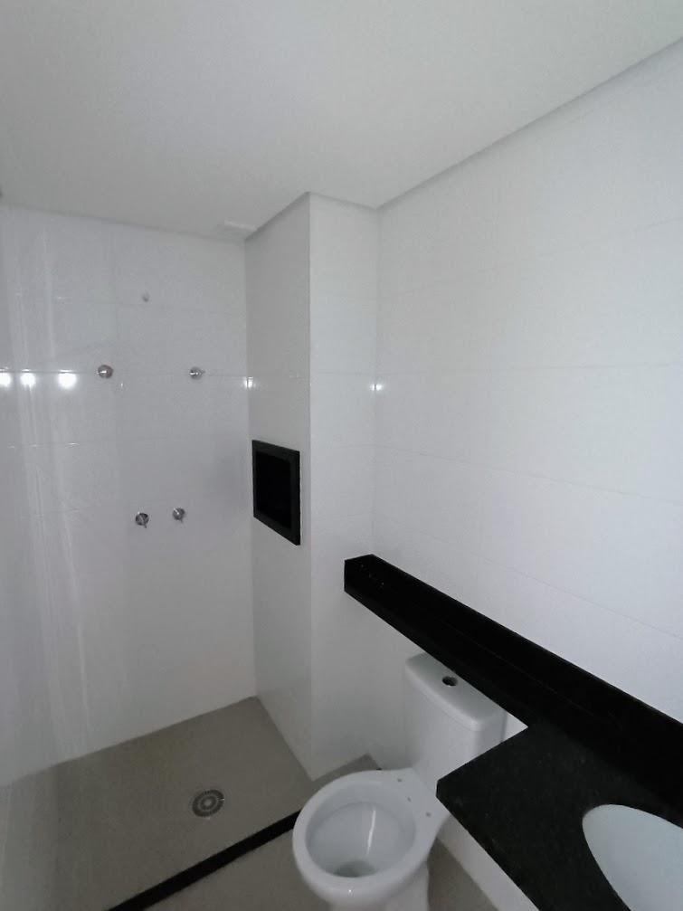 Apartamento à venda com 2 quartos, 67m² - Foto 8