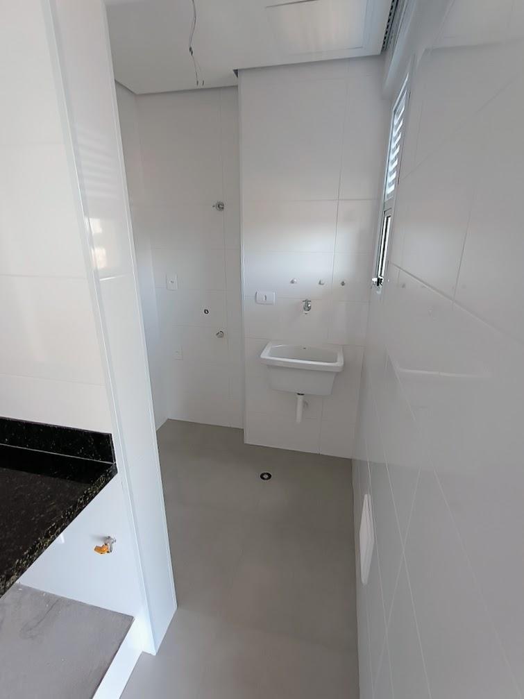 Apartamento à venda com 2 quartos, 67m² - Foto 12