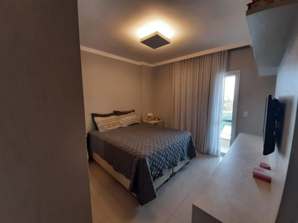 Apartamento à venda com 3 quartos, 114m² - Foto 7