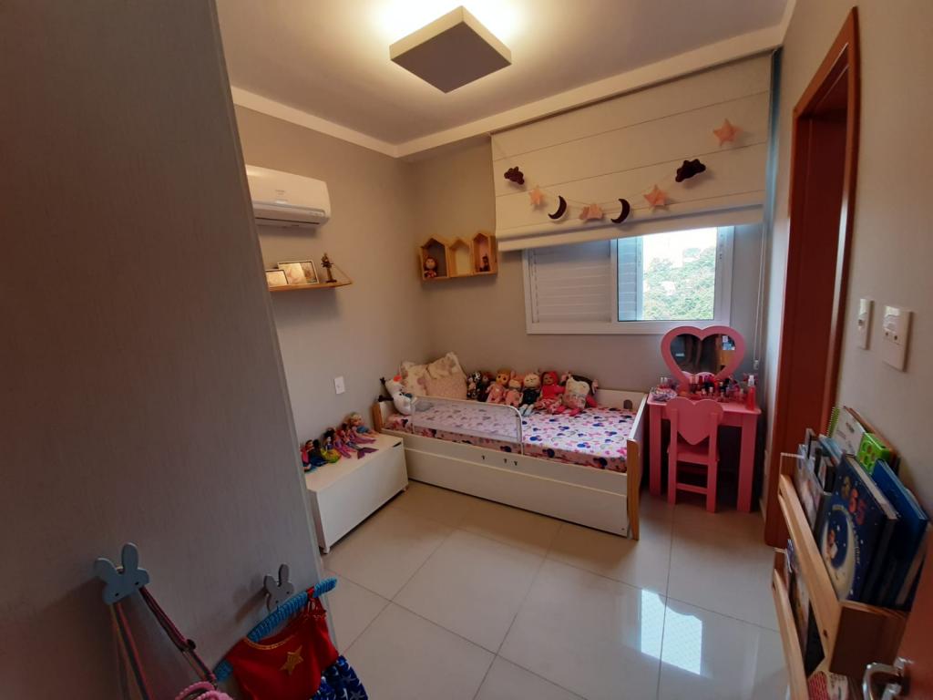 Apartamento à venda com 3 quartos, 114m² - Foto 9