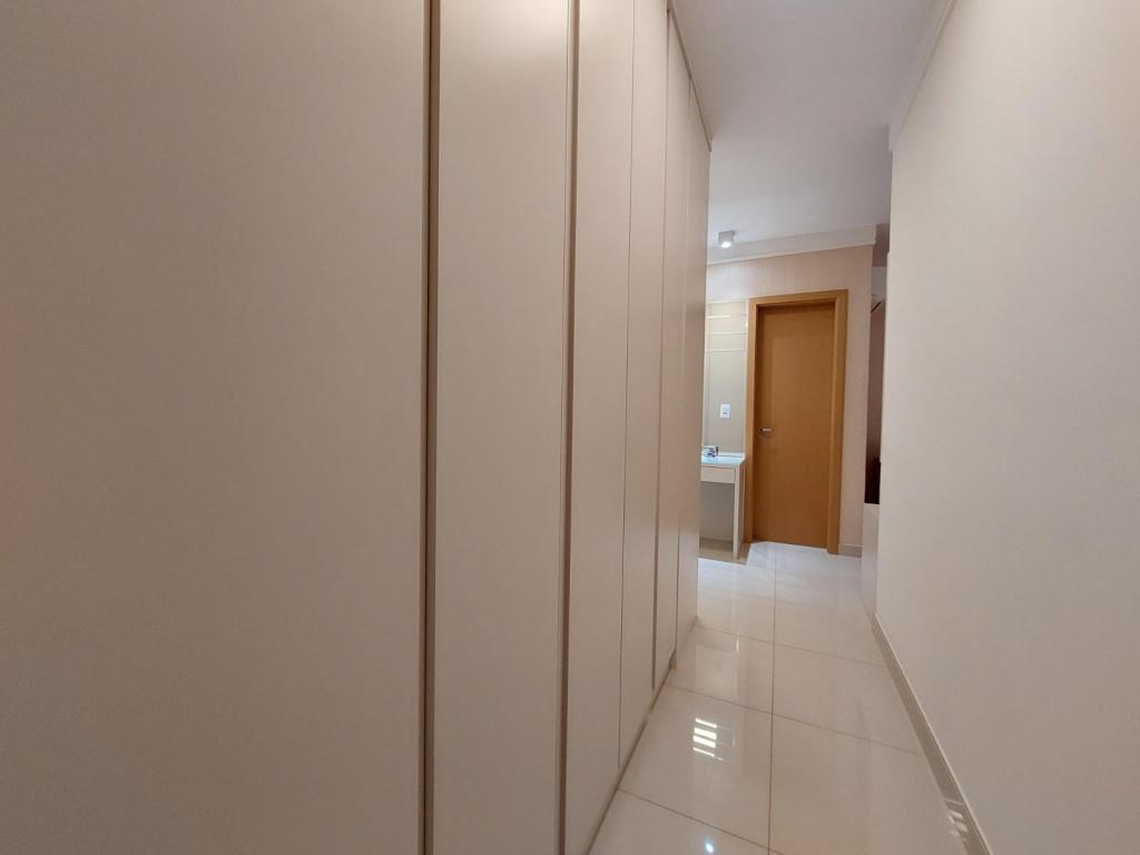 Apartamento à venda com 3 quartos, 200m² - Foto 6