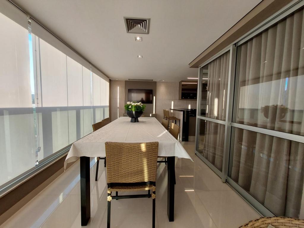 Apartamento à venda com 3 quartos, 200m² - Foto 11