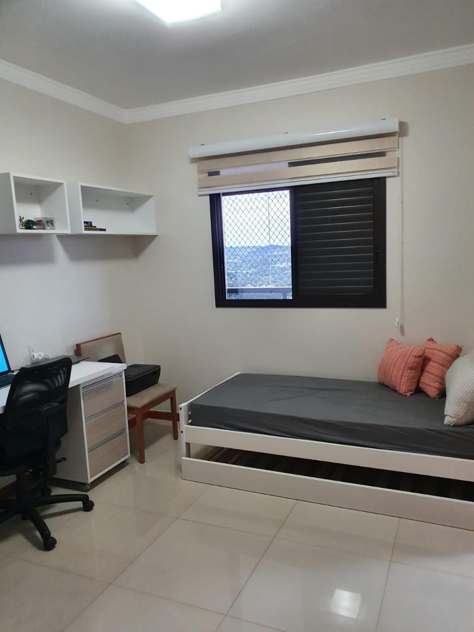 Apartamento à venda com 3 quartos, 148m² - Foto 4