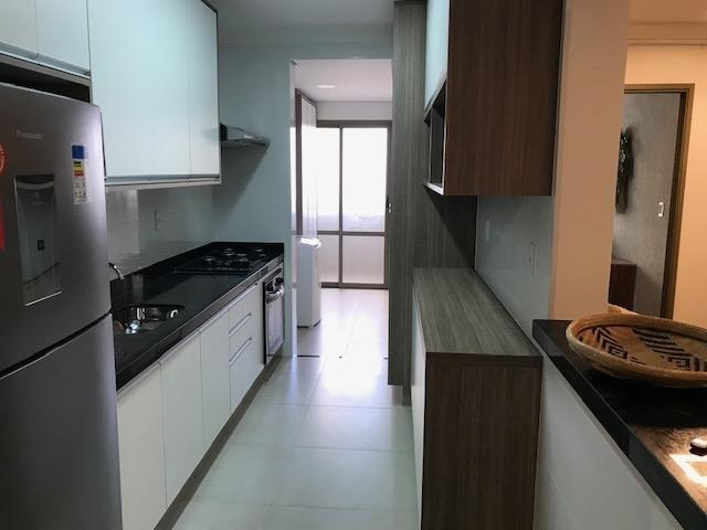 Apartamento à venda com 3 quartos, 107m² - Foto 13