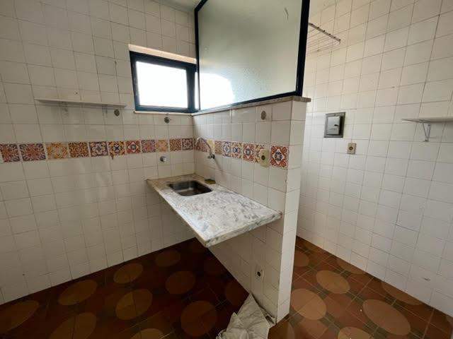 Apartamento à venda com 1 quarto, 34m² - Foto 2