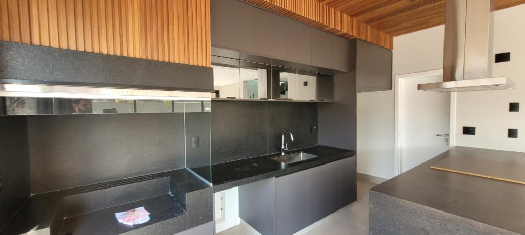 Casa de Condomínio à venda com 3 quartos, 318m² - Foto 12