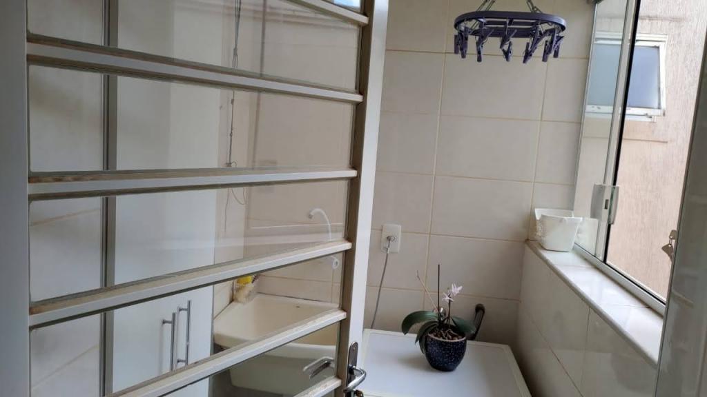 Apartamento à venda com 2 quartos, 77m² - Foto 11