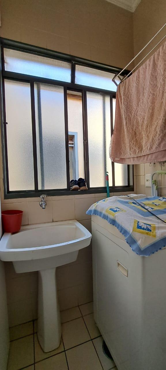 Apartamento à venda com 2 quartos, 65m² - Foto 13