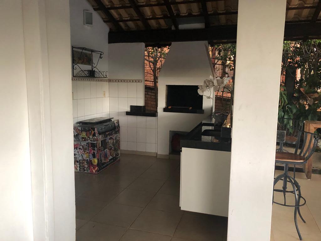 Casa à venda com 7 quartos, 330m² - Foto 6