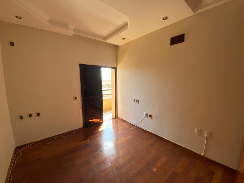 Apartamento à venda com 3 quartos, 185m² - Foto 9