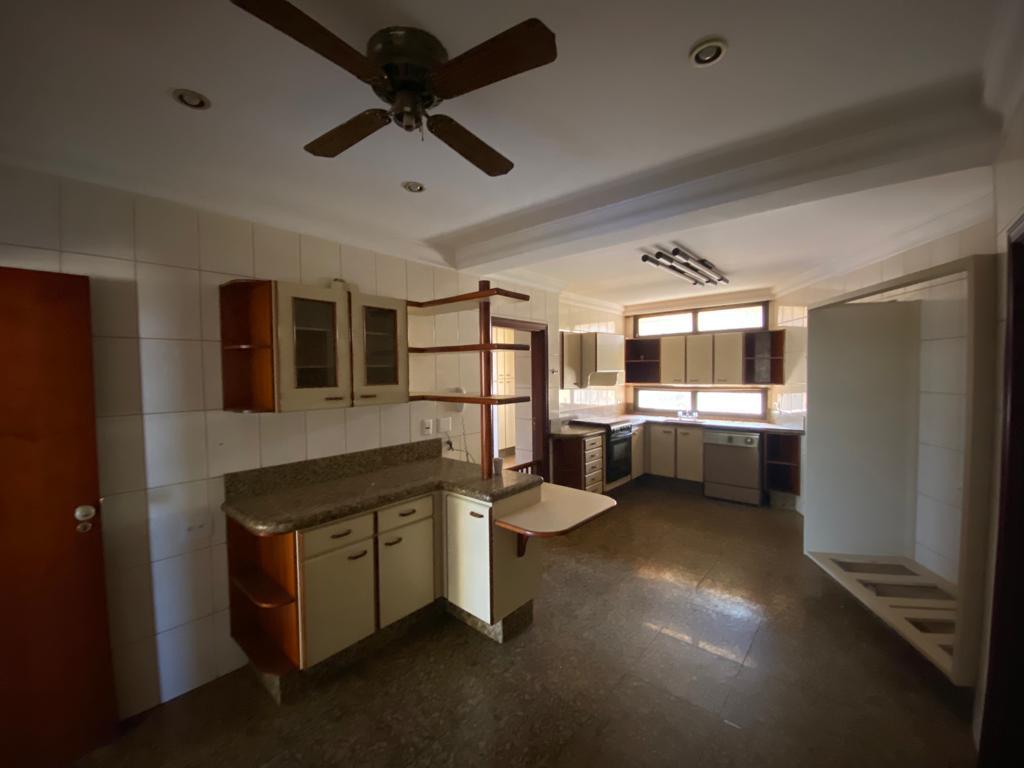 Apartamento à venda com 3 quartos, 185m² - Foto 13