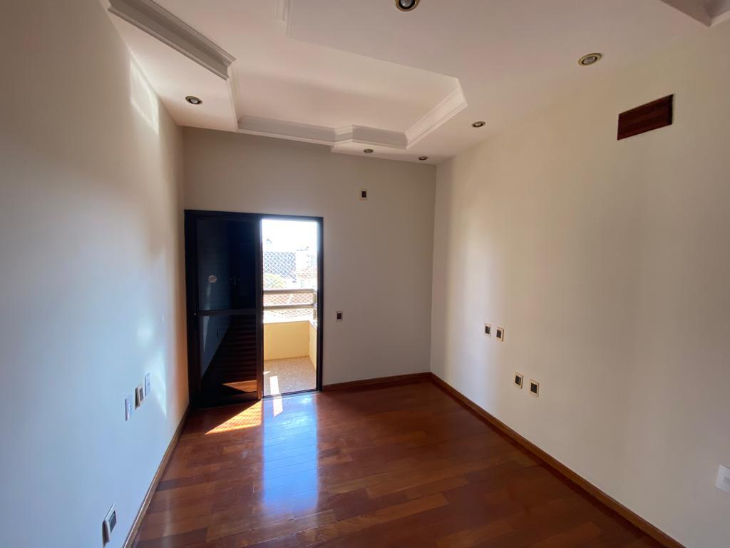 Apartamento à venda com 3 quartos, 185m² - Foto 18