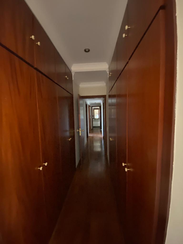 Apartamento à venda com 3 quartos, 185m² - Foto 20