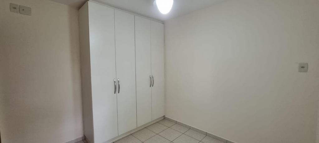 Apartamento à venda com 2 quartos, 70m² - Foto 15