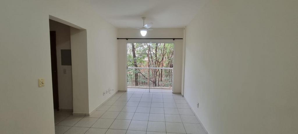 Apartamento à venda com 2 quartos, 70m² - Foto 1