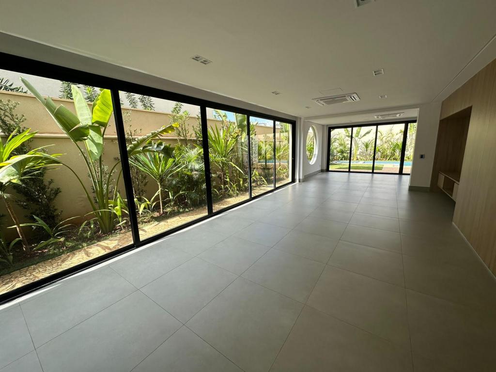 Casa de Condomínio à venda com 4 quartos, 380m² - Foto 3