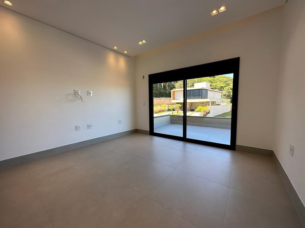 Casa de Condomínio à venda com 3 quartos, 317m² - Foto 19