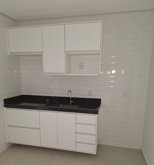 Apartamento à venda com 1 quarto, 28m² - Foto 2