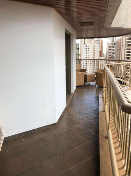 Apartamento à venda com 4 quartos, 261m² - Foto 11