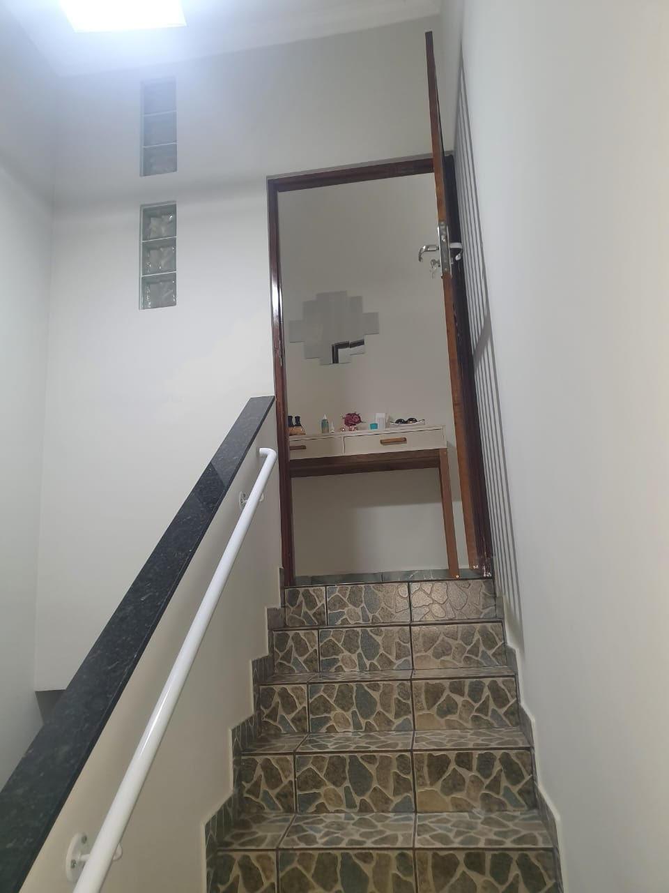 Casa à venda com 4 quartos, 150m² - Foto 16