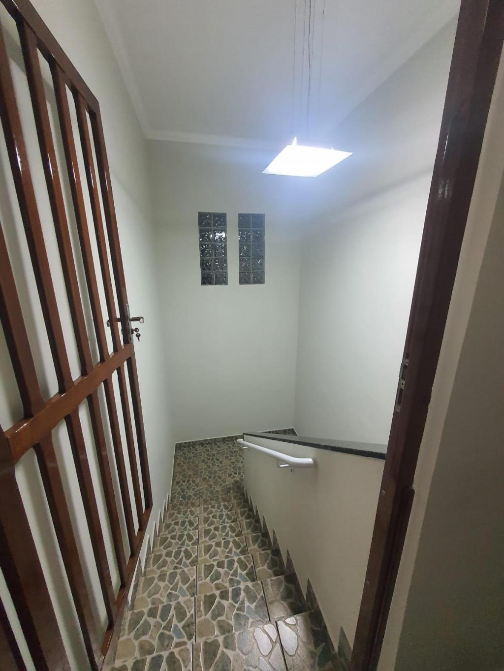 Casa à venda com 4 quartos, 150m² - Foto 18