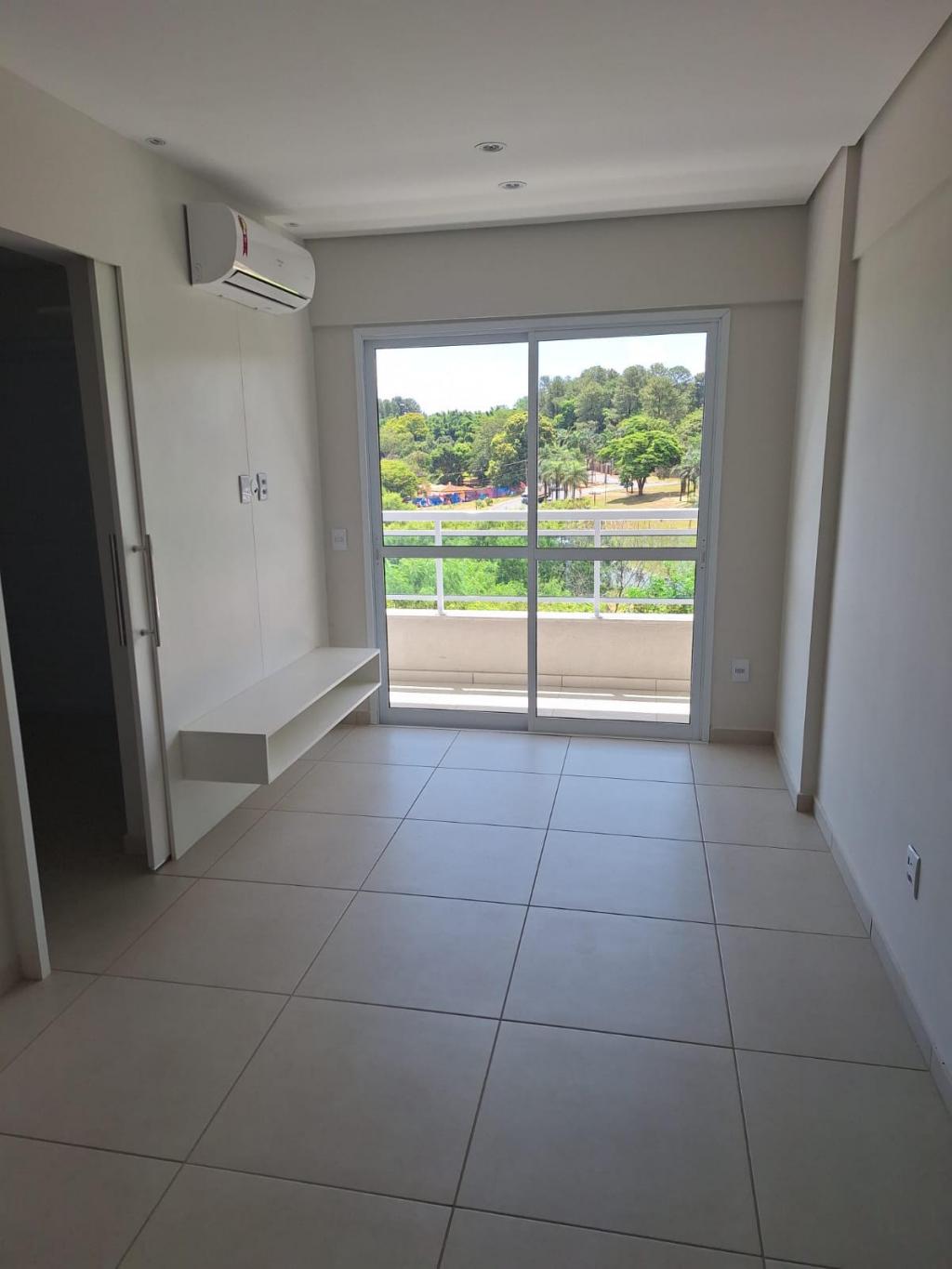 Apartamento à venda com 1 quarto, 34m² - Foto 1