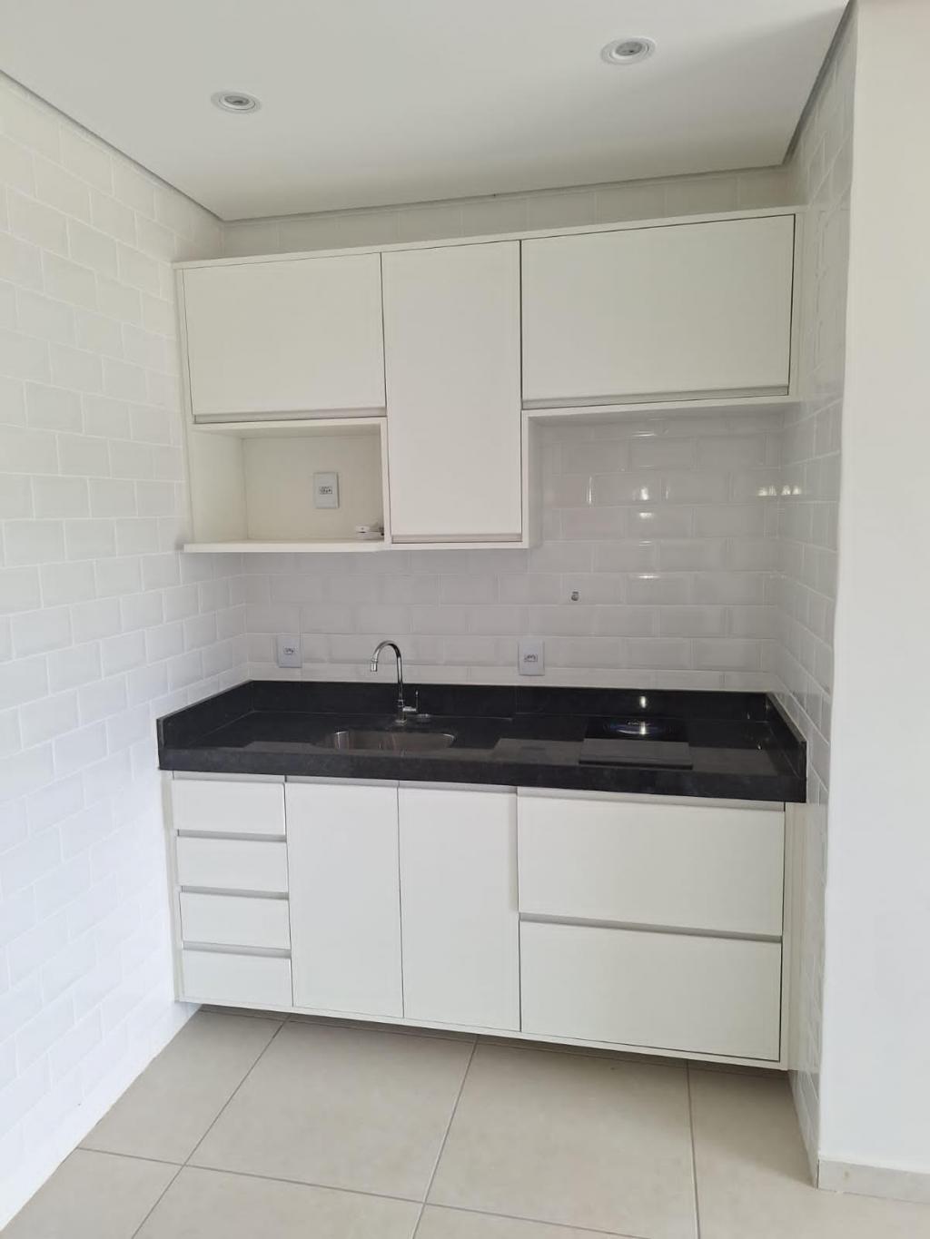 Apartamento à venda com 1 quarto, 34m² - Foto 4