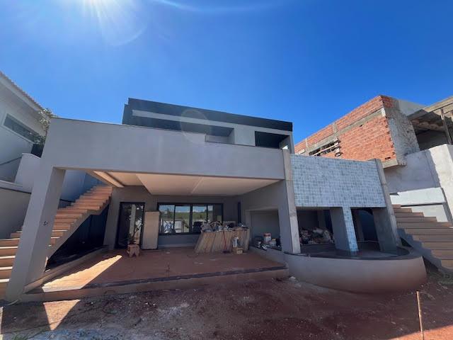 Casa de Condomínio à venda com 3 quartos, 296m² - Foto 1