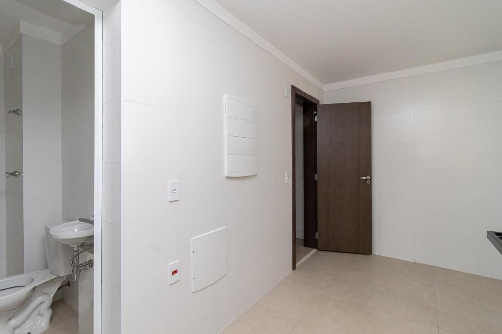 Apartamento à venda com 3 quartos, 237m² - Foto 15