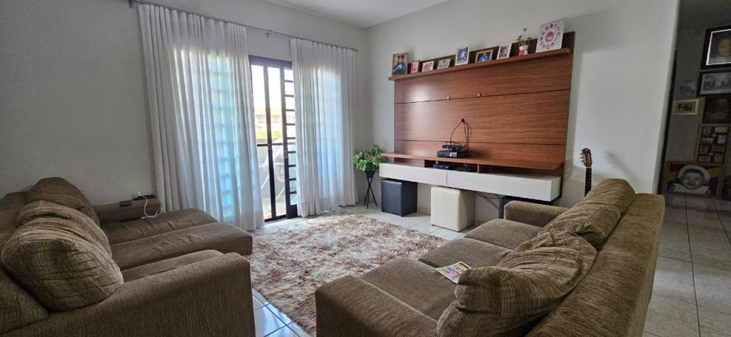 Apartamento à venda com 3 quartos, 102m² - Foto 1