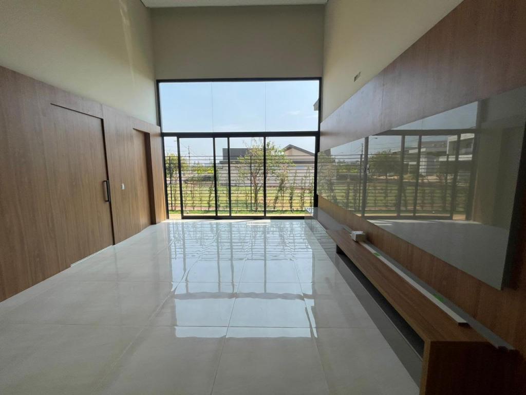 Casa de Condomínio à venda com 3 quartos, 233m² - Foto 4