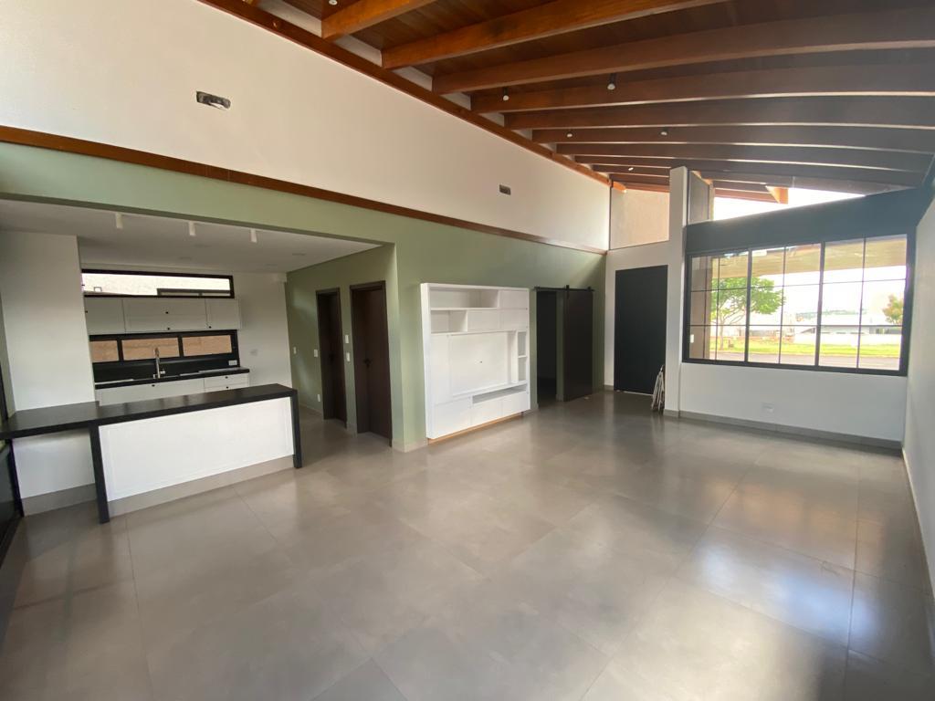 Casa de Condomínio à venda com 3 quartos, 235m² - Foto 3