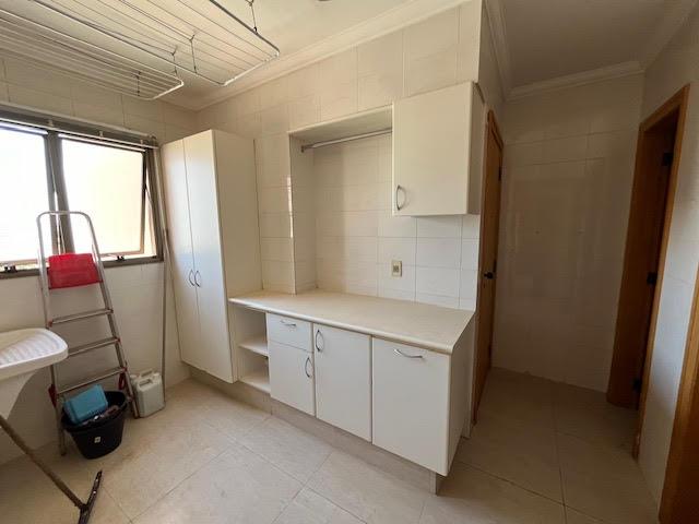 Apartamento à venda com 4 quartos, 170m² - Foto 5