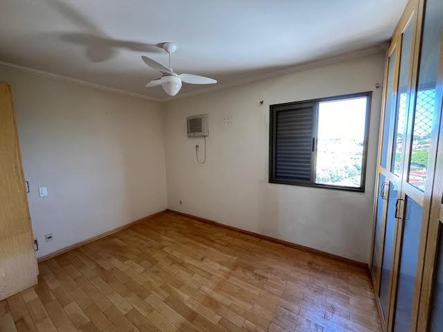 Apartamento à venda com 4 quartos, 170m² - Foto 9