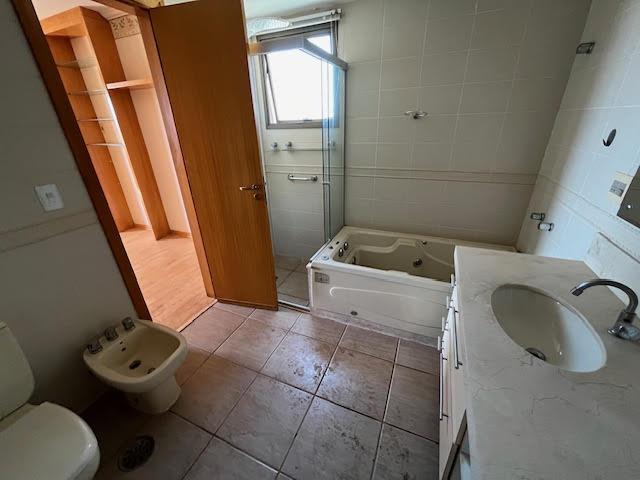 Apartamento à venda com 4 quartos, 170m² - Foto 16