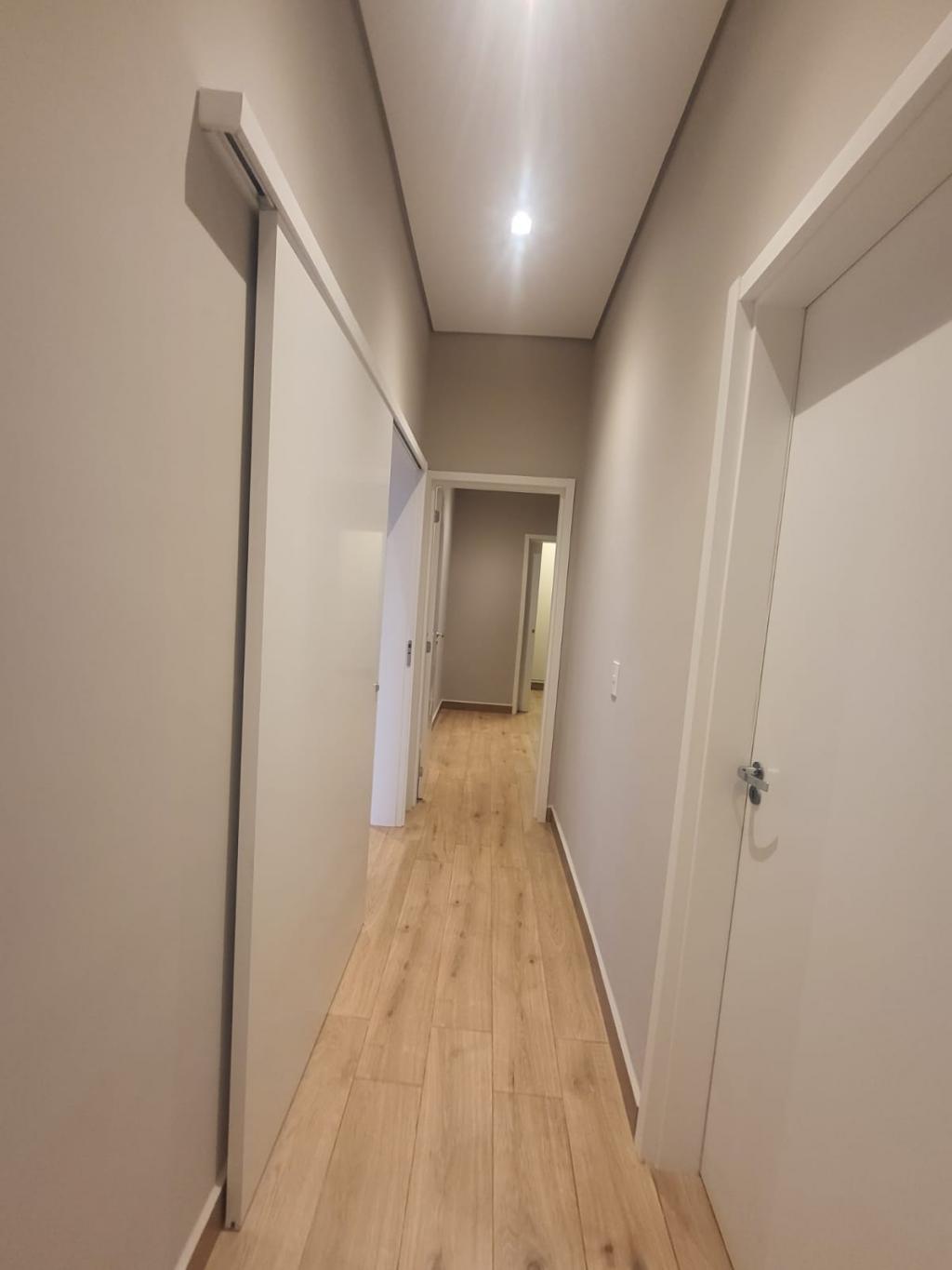 Casa de Condomínio à venda com 3 quartos, 230m² - Foto 3