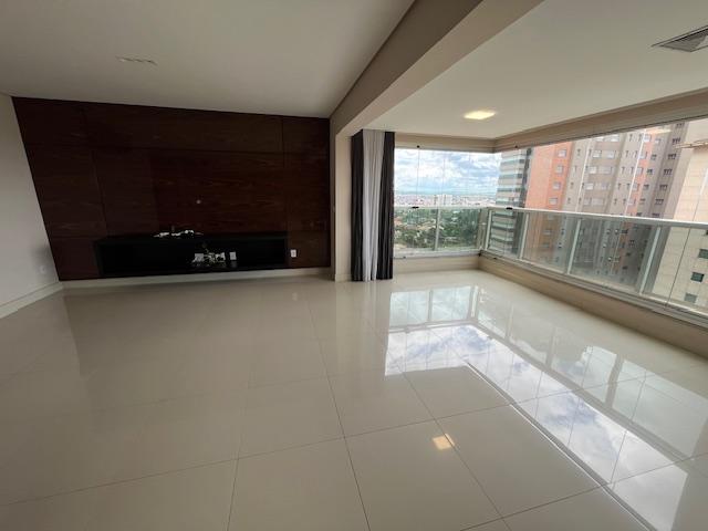 Apartamento à venda com 3 quartos, 200m² - Foto 11