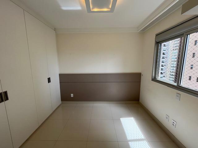 Apartamento à venda com 3 quartos, 200m² - Foto 21