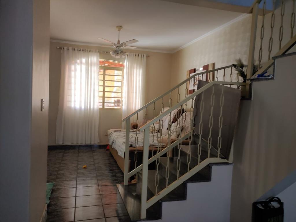 Casa à venda com 2 quartos, 197m² - Foto 6