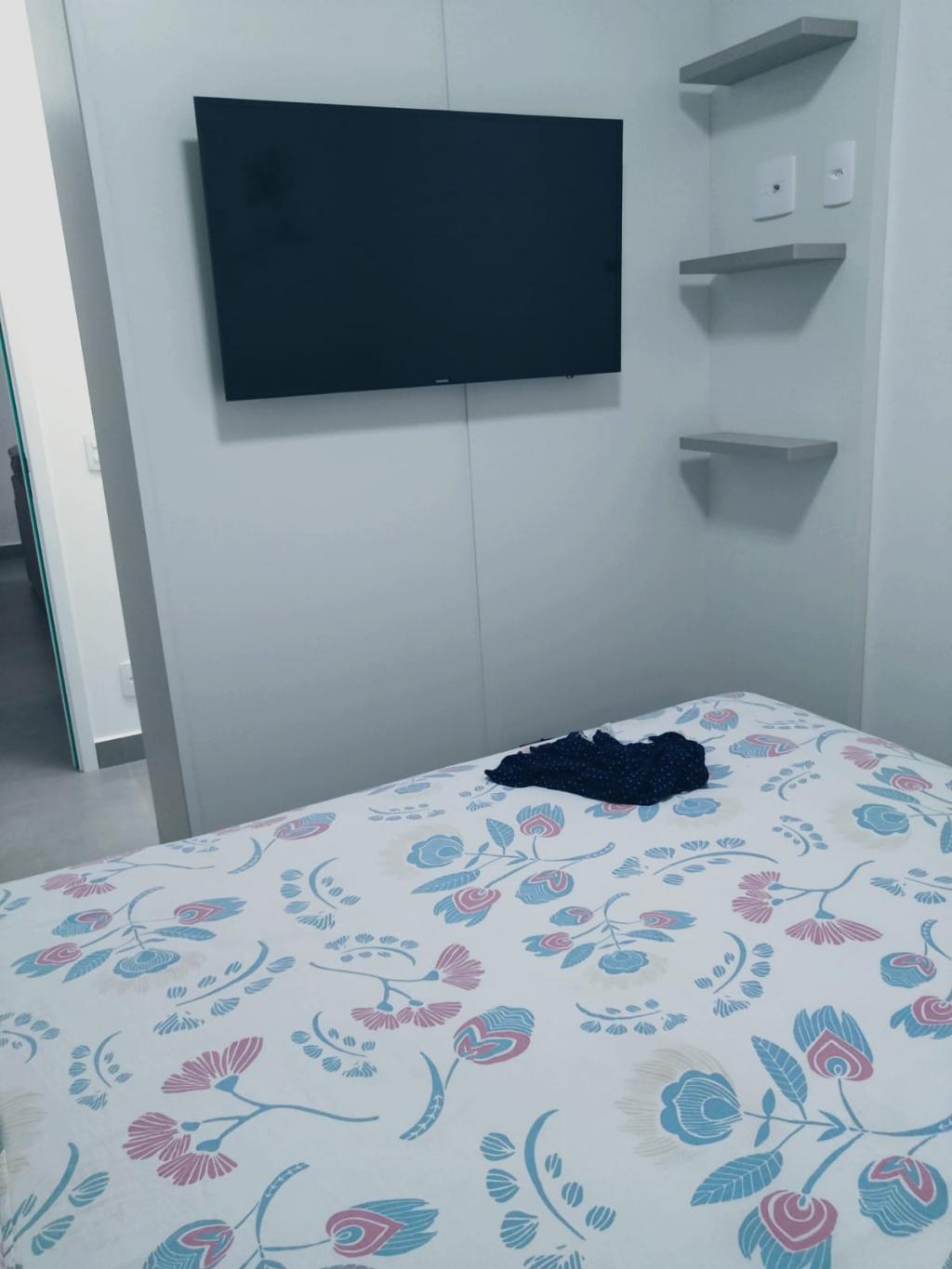 Apartamento à venda com 2 quartos, 63m² - Foto 3