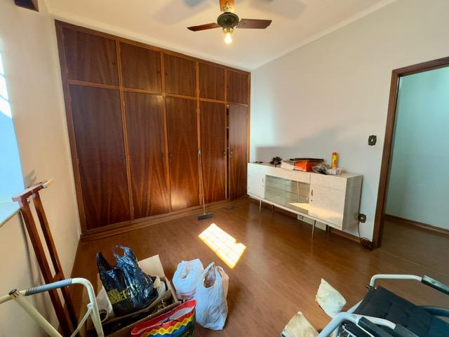 Casa à venda com 3 quartos, 250m² - Foto 13