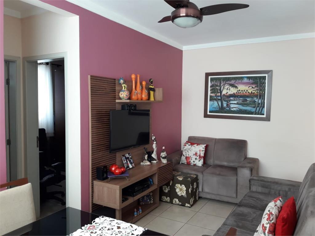 Apartamento à venda com 2 quartos, 47m² - Foto 1