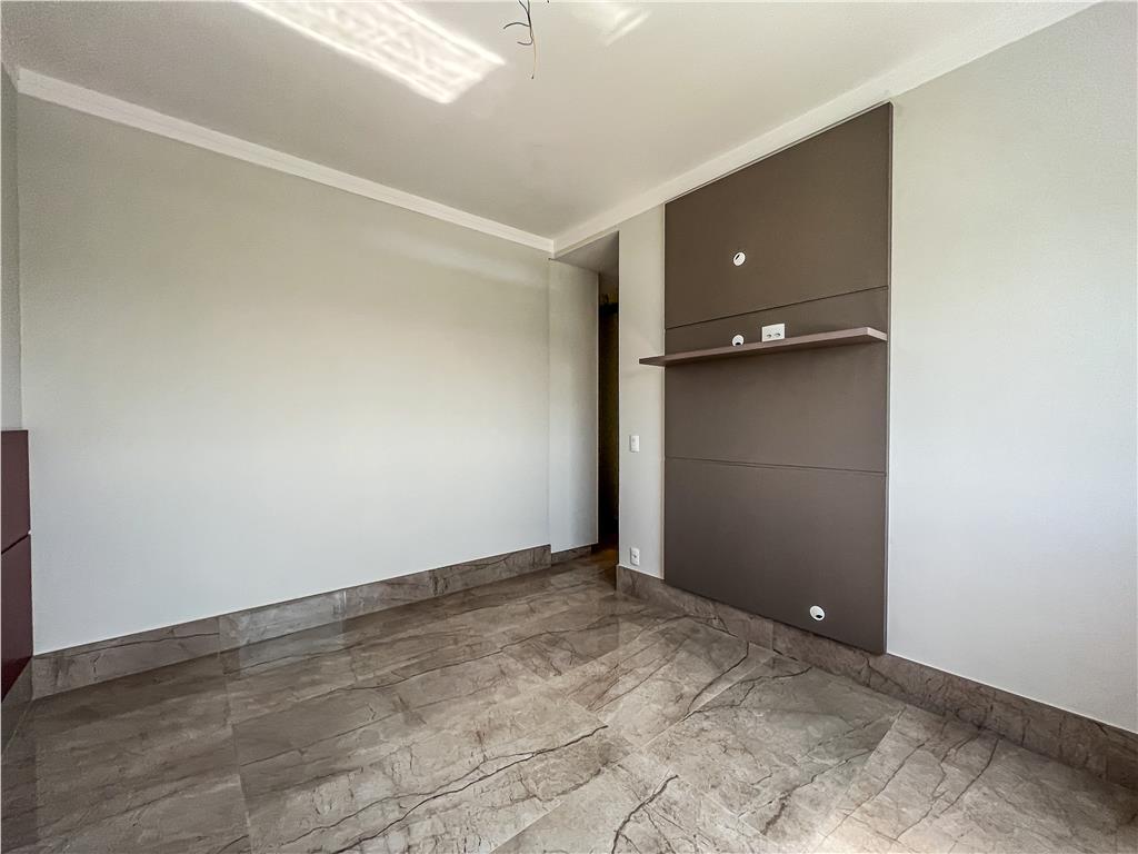 Apartamento à venda com 3 quartos, 196m² - Foto 16