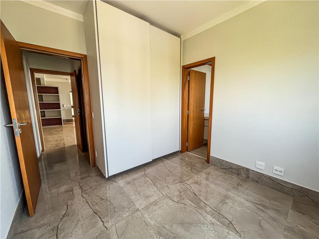 Apartamento à venda com 3 quartos, 196m² - Foto 18