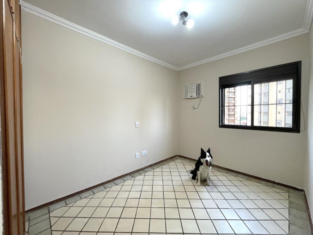 Apartamento à venda com 3 quartos, 159m² - Foto 12