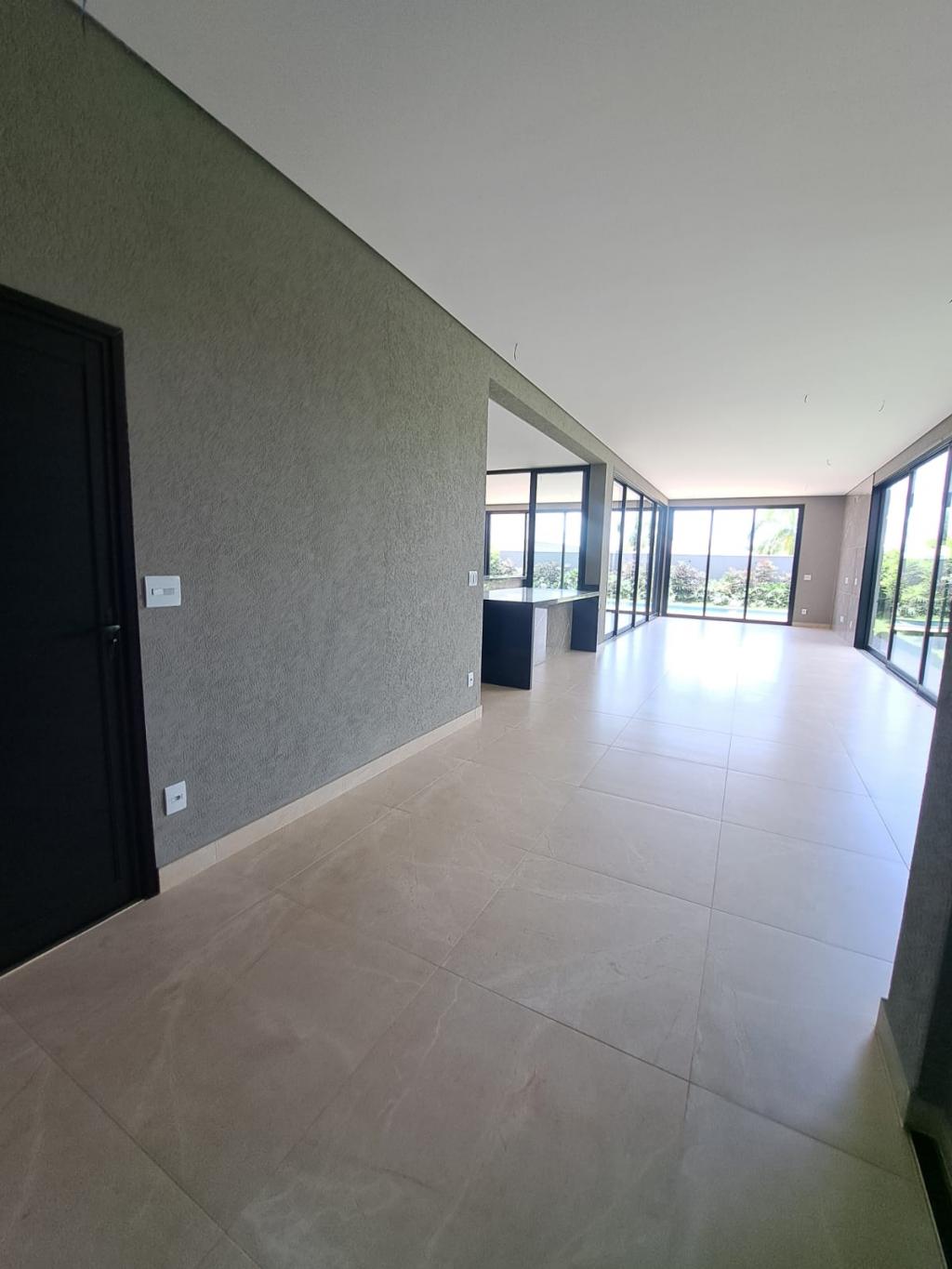 Casa de Condomínio à venda com 4 quartos, 420m² - Foto 3