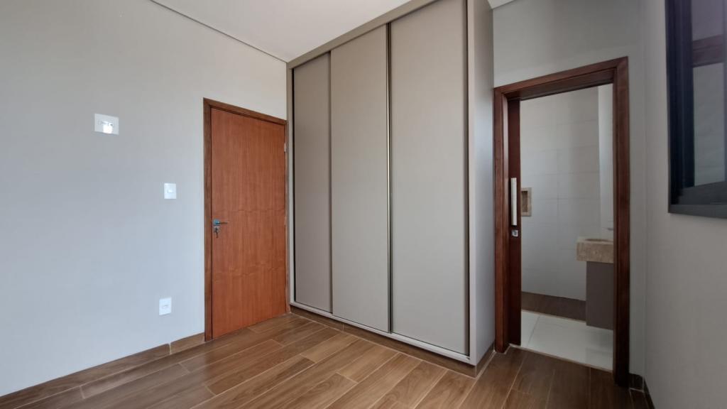 Casa de Condomínio à venda com 3 quartos, 245m² - Foto 11