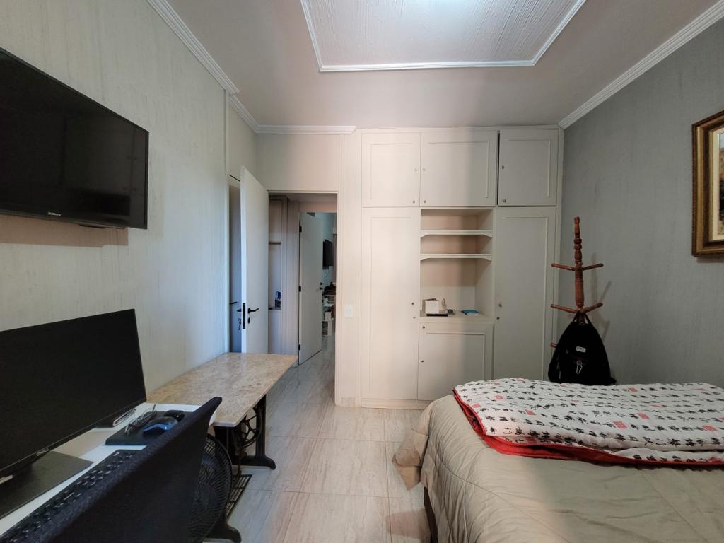 Apartamento à venda com 2 quartos, 80m² - Foto 2