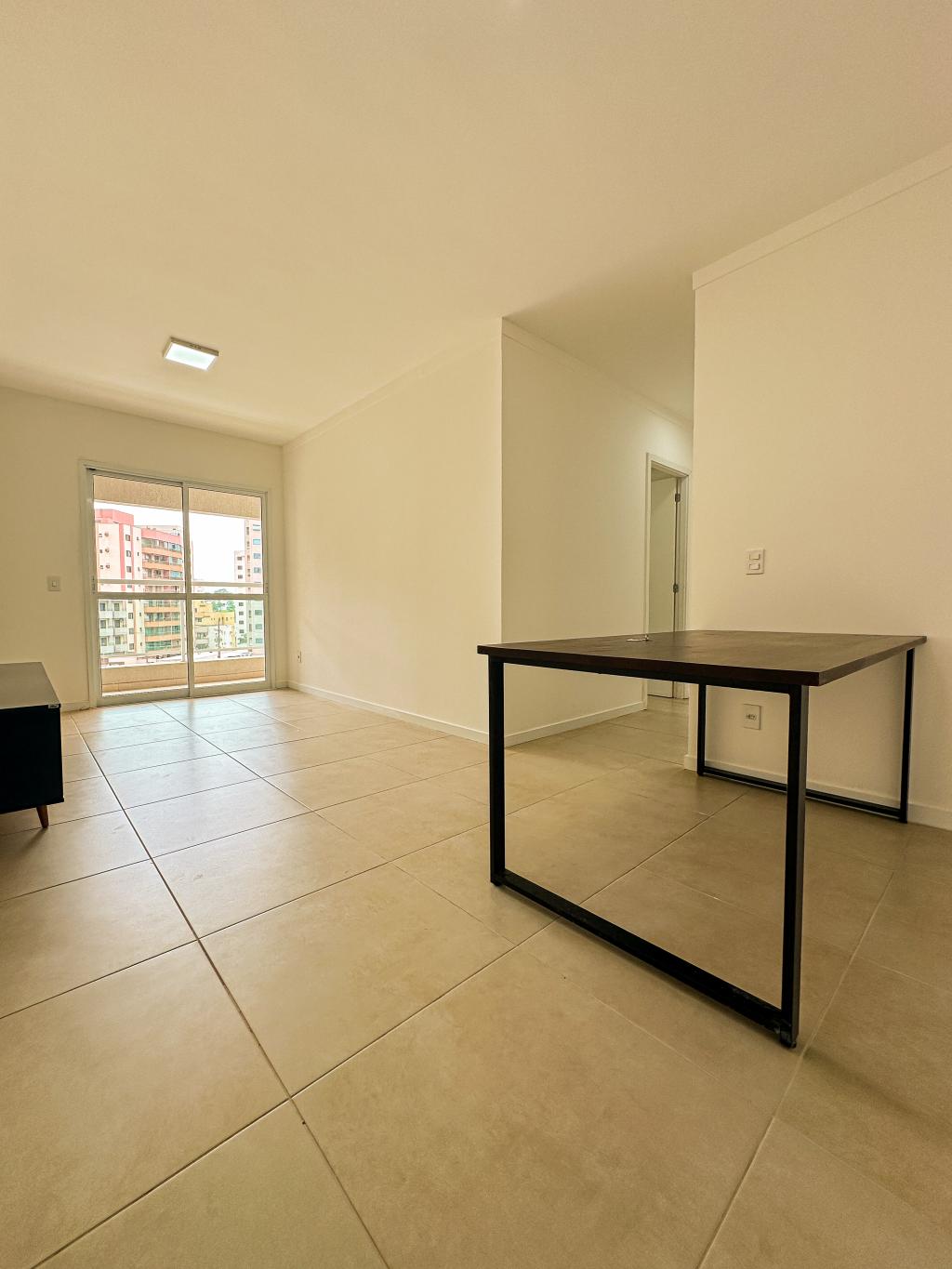 Apartamento à venda com 2 quartos, 66m² - Foto 1