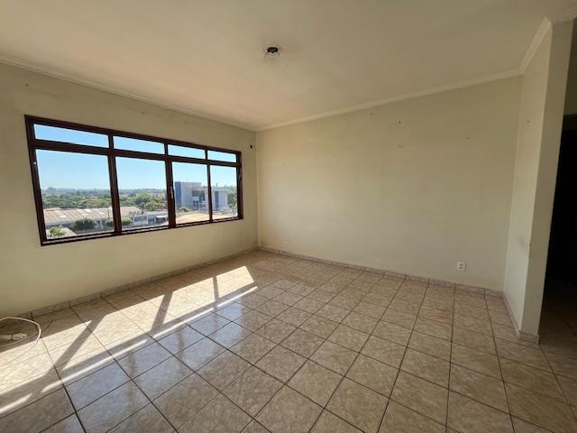 Apartamento à venda com 3 quartos, 73m² - Foto 1